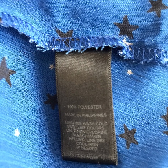 EXPRESS Button Down Top - Picture 5 of 5